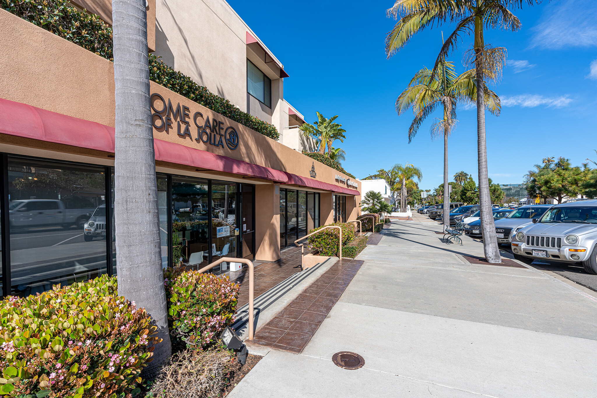 5726 La Jolla Boulevard, La Jolla, CA 92037 - exterior 2