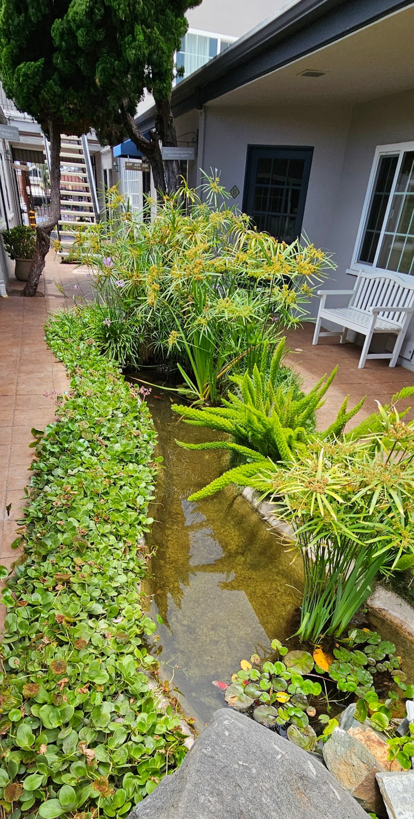 For Lease Office/Retail Space Crosby Center 77307742 Herschel Ave