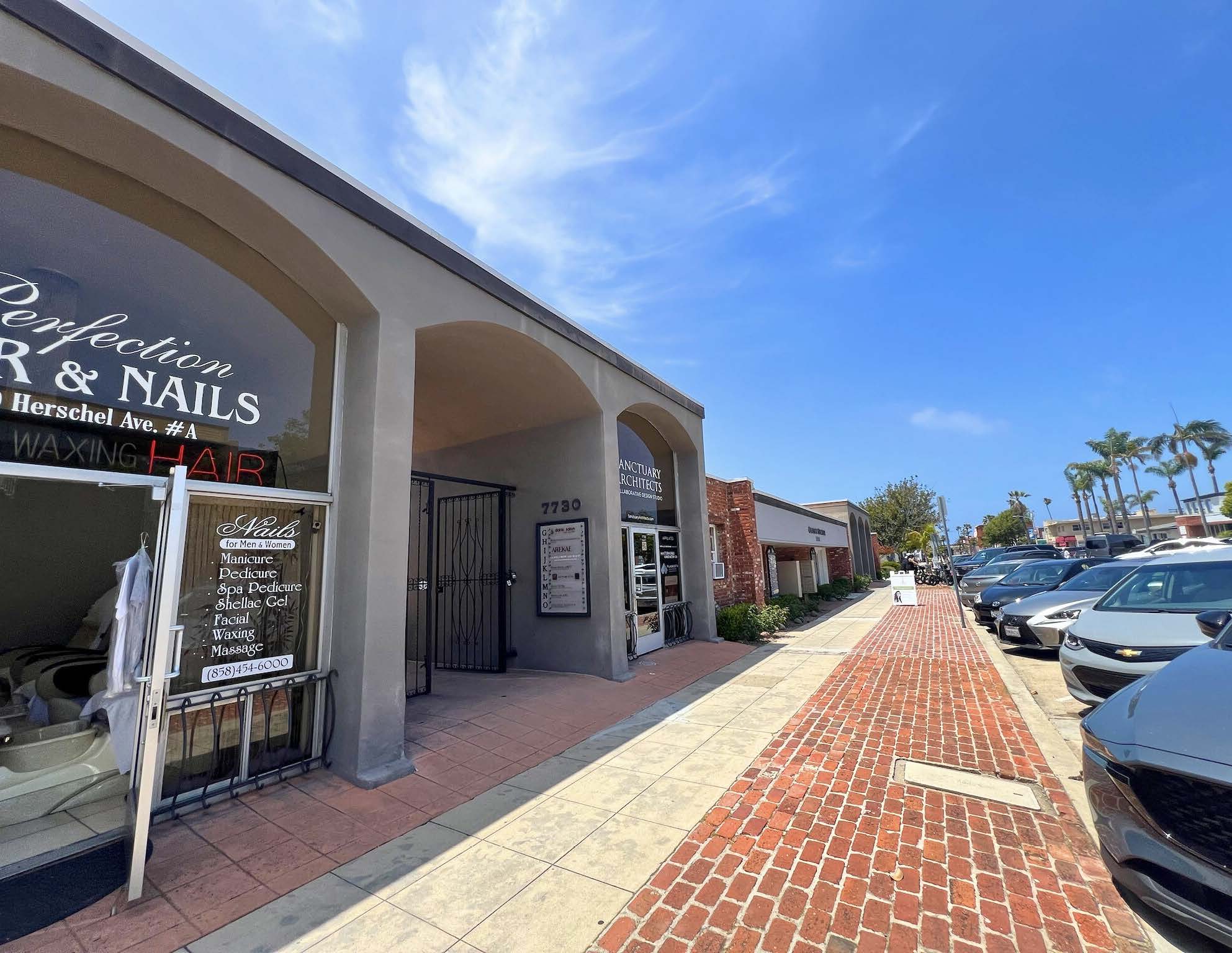 For Lease Office/Retail Space Crosby Center 77307742 Herschel Ave